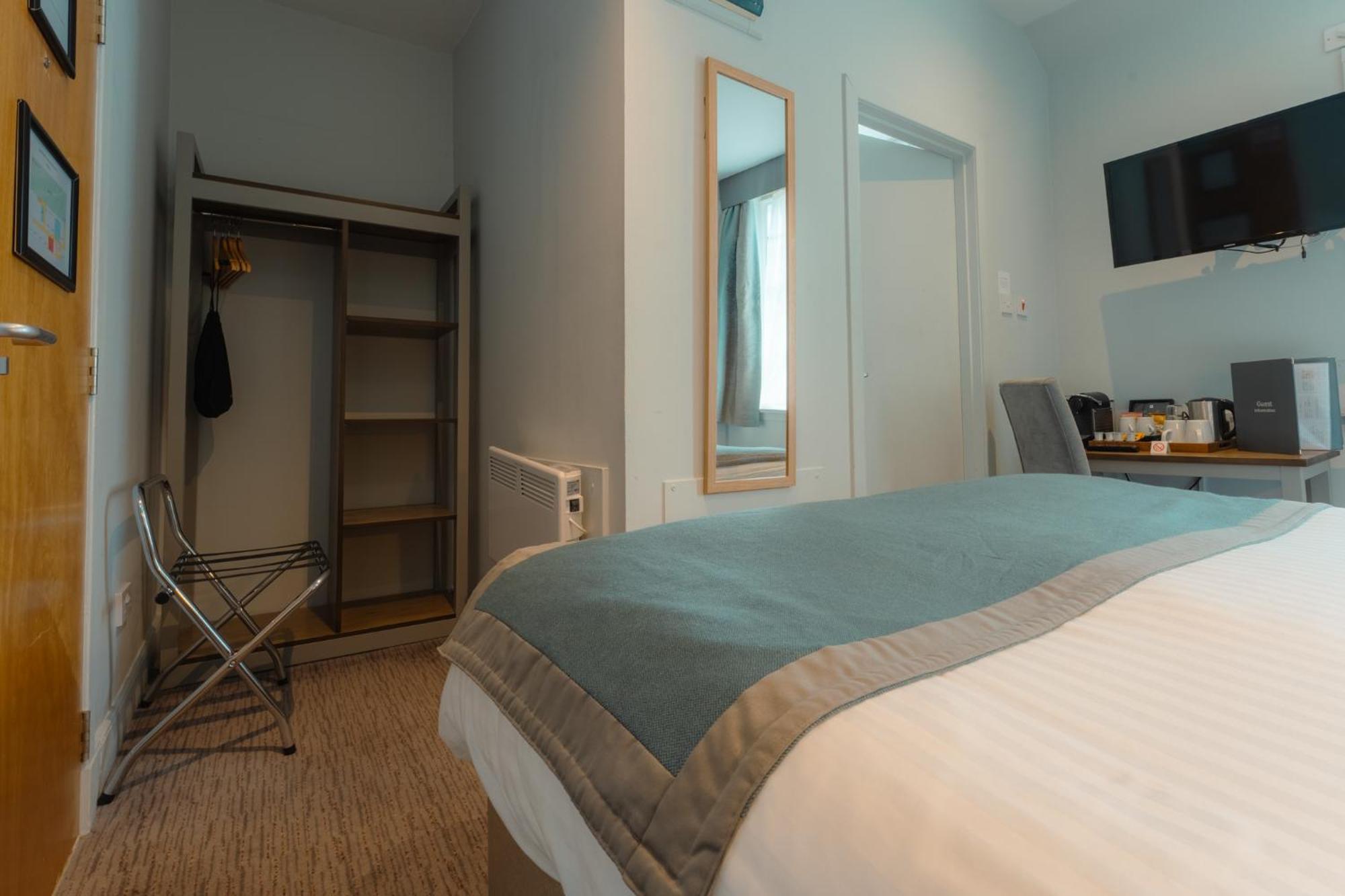 West Port Hotel Лінлітґоу Екстер'єр фото